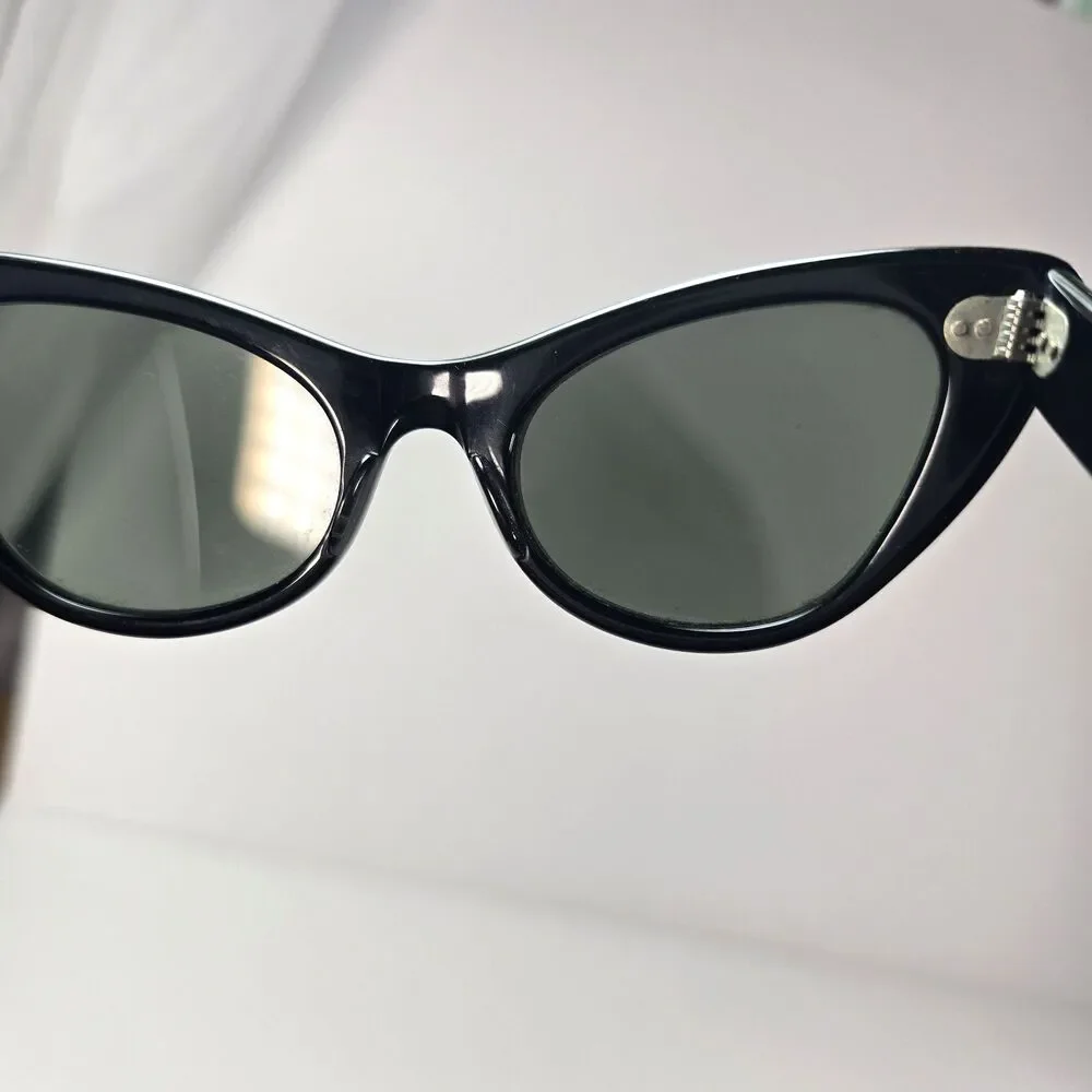 Vintage Ray-Ban Lisbon Cat Eye Sunglasses B&L USA Black Women's